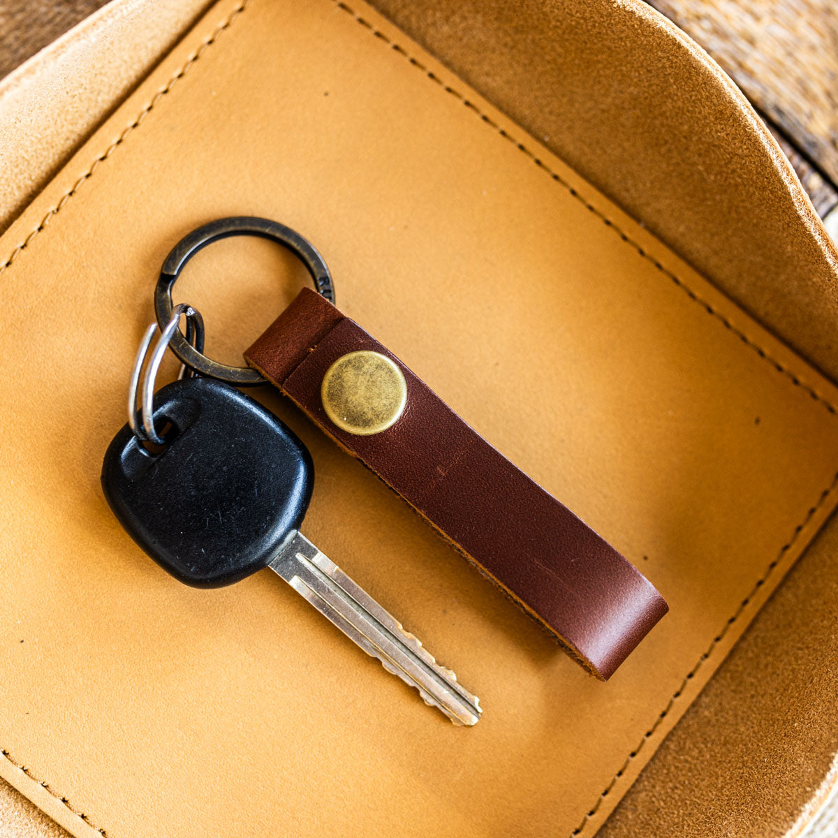 Handmade Black Leather Mens Car Key Case Brown Car Key Holder with Bel